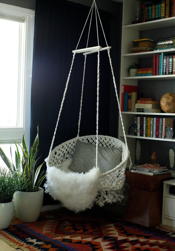 Creating with the Stars Round 1: Macramé hanging chair