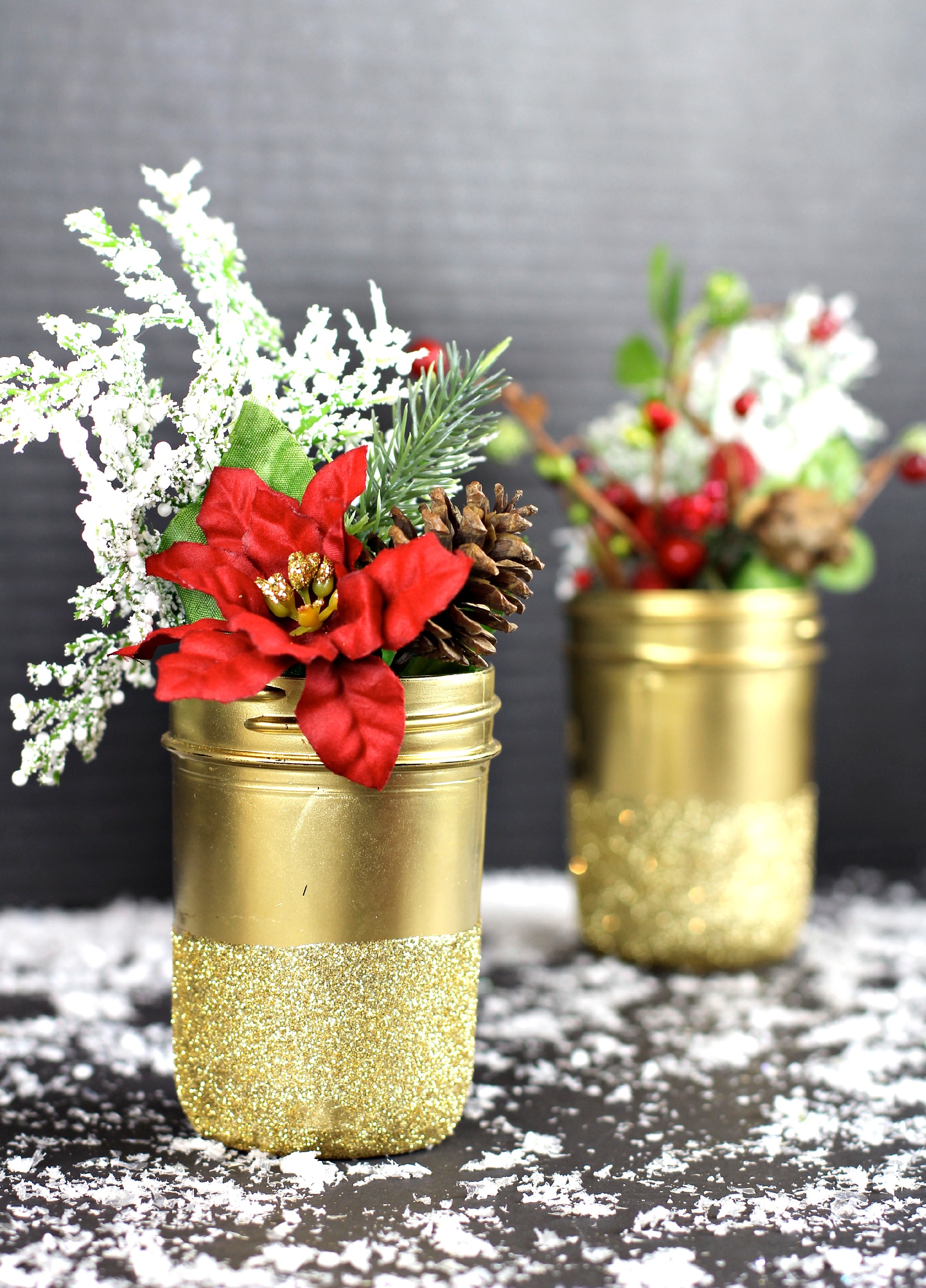 Gold Glittered Mason Jar Vases – #MadeWithMichaels