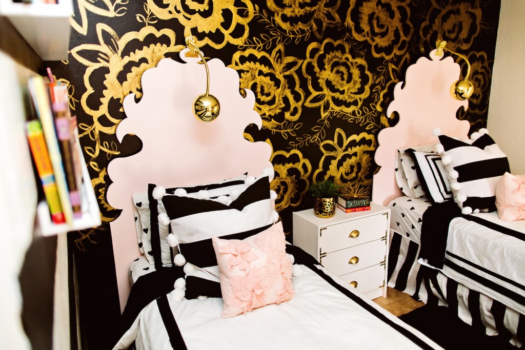 Black And Gold Girls Bedroom