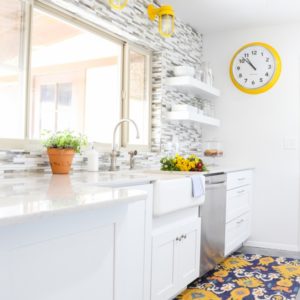Bettijo’s Urban Farmhouse Kitchen Tour