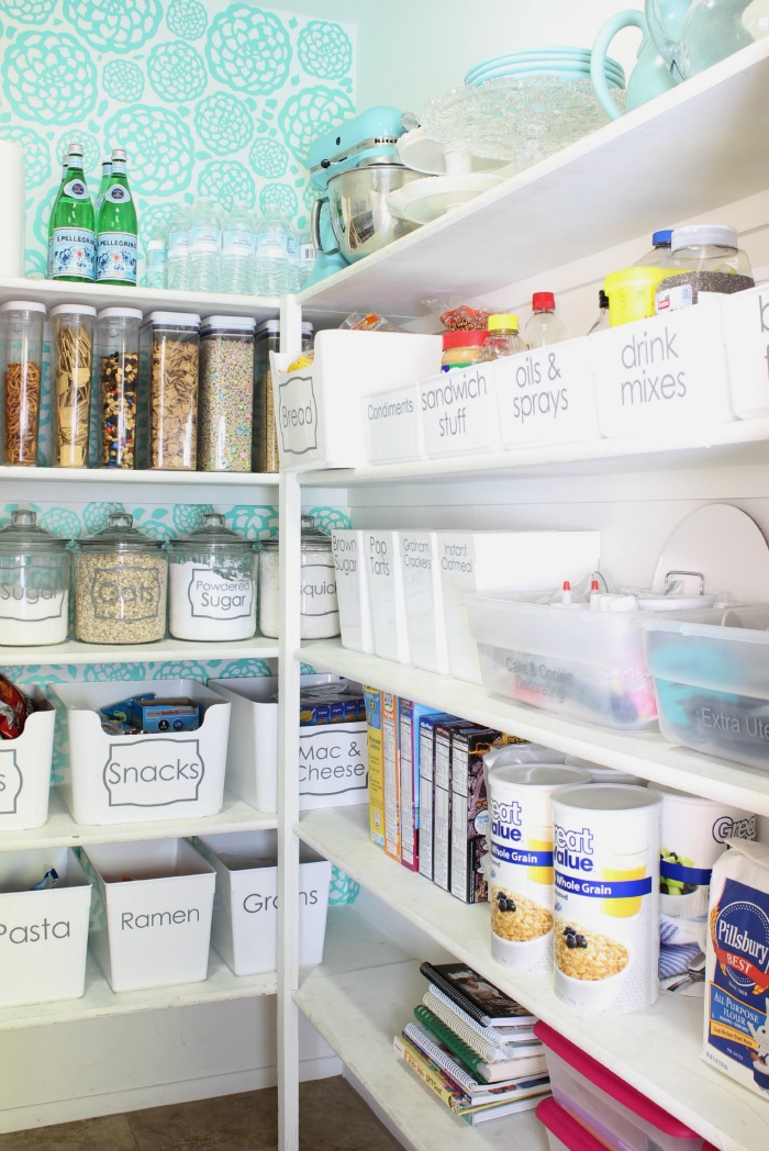 How to organize a pantry easily