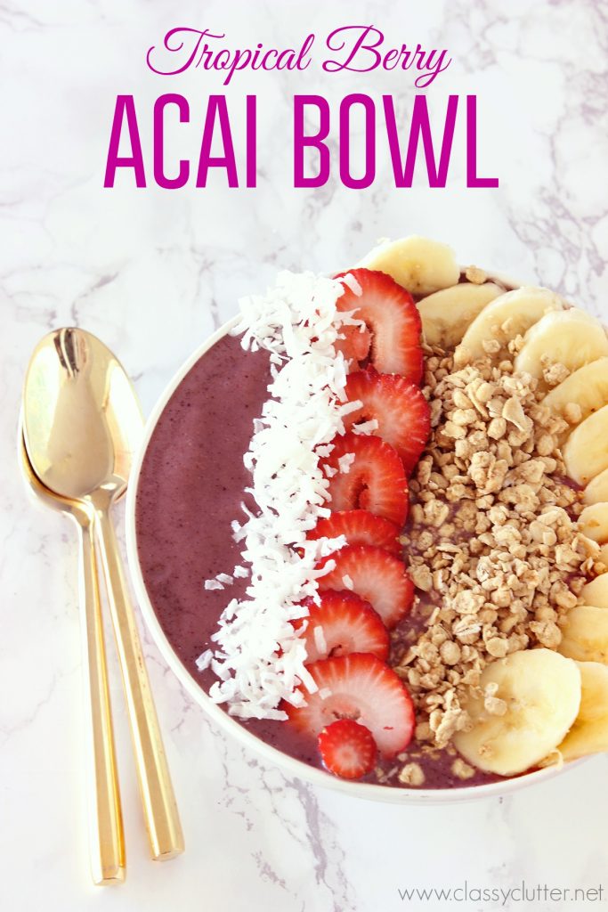 This Tropical Berry Acai Bowl is so delicious! - Click for recipe!