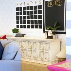 DIY Oversized Chalkboard Calendar
