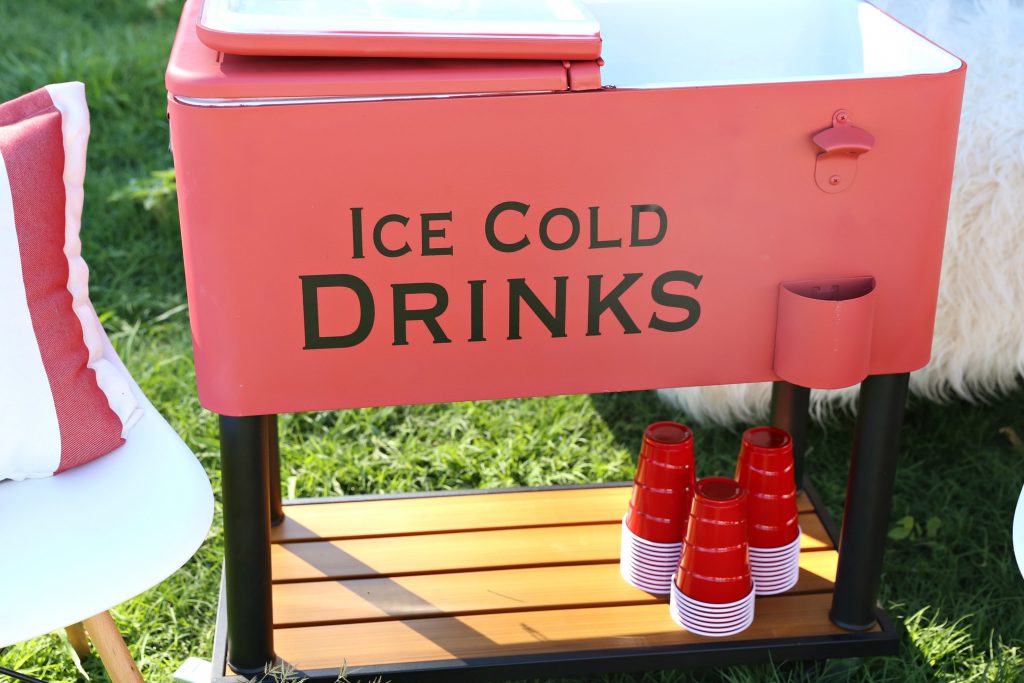 DIY Drink Cooler Perfect for a Tailgating Party! Classy Clutter