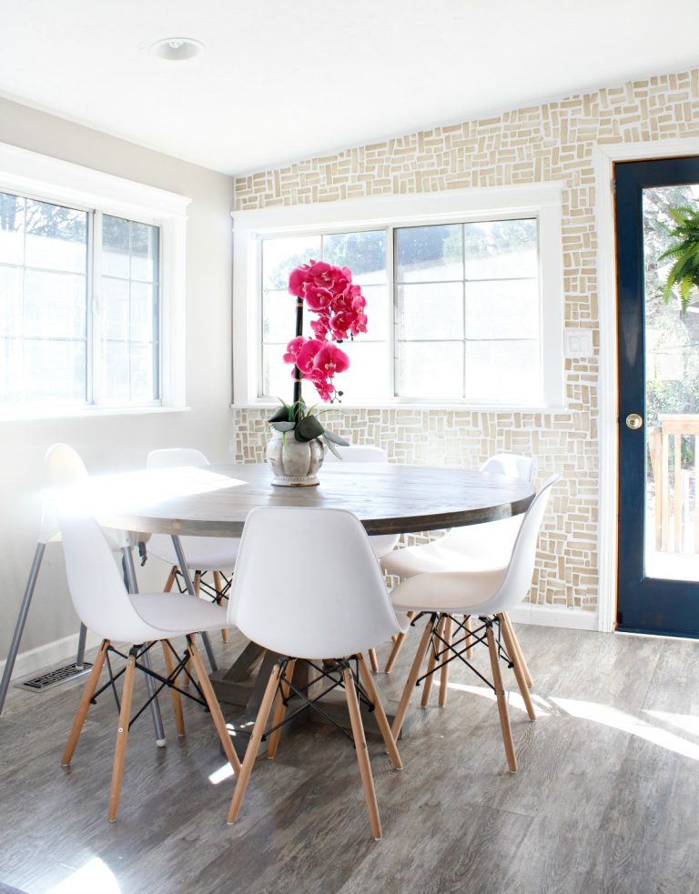 Prescott View Home Reno: DIY Brush Stroke Wall & Dining Room Makeover