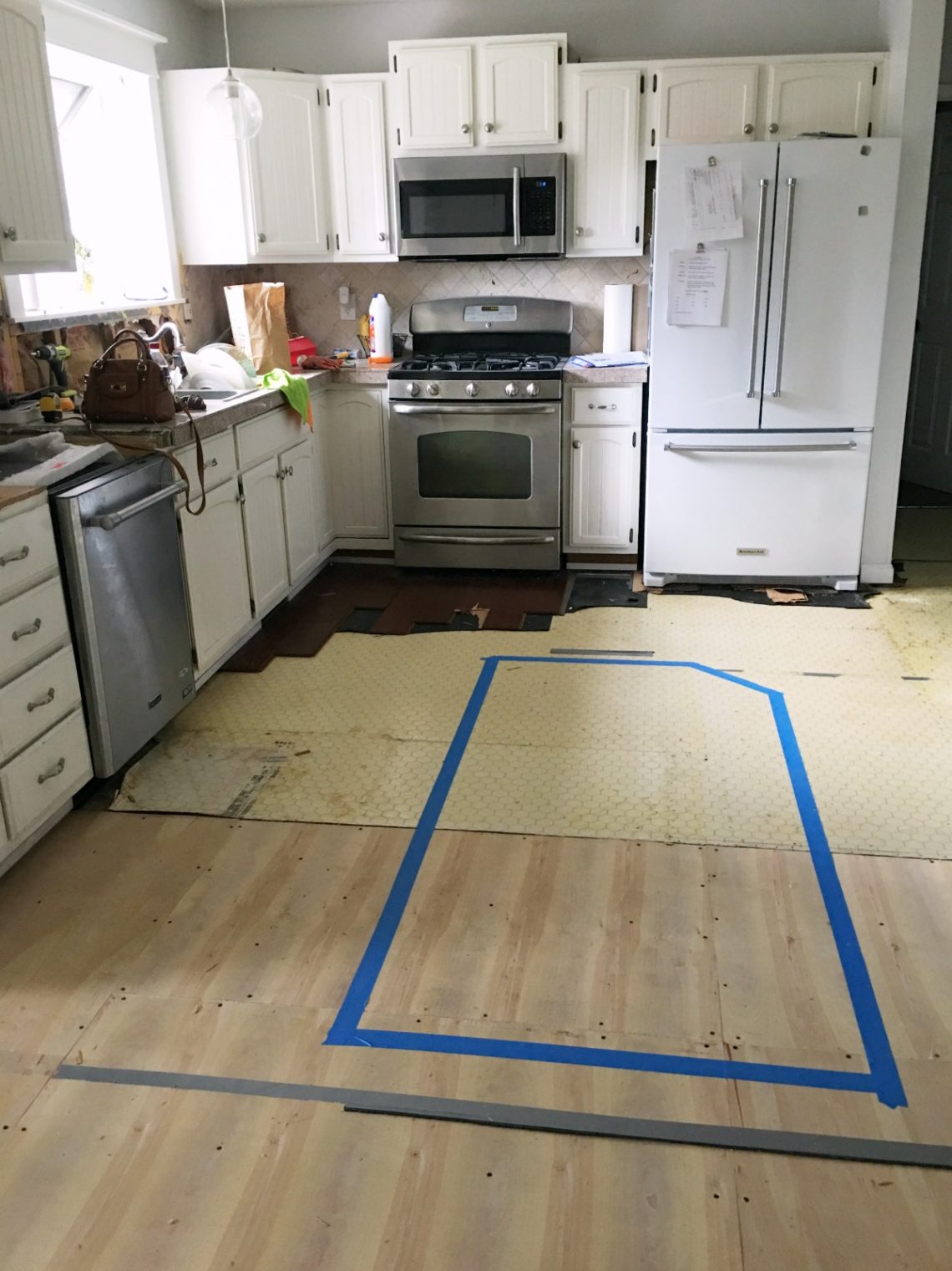 How to build a kitchen island (easy DIY Kitchen Island)
