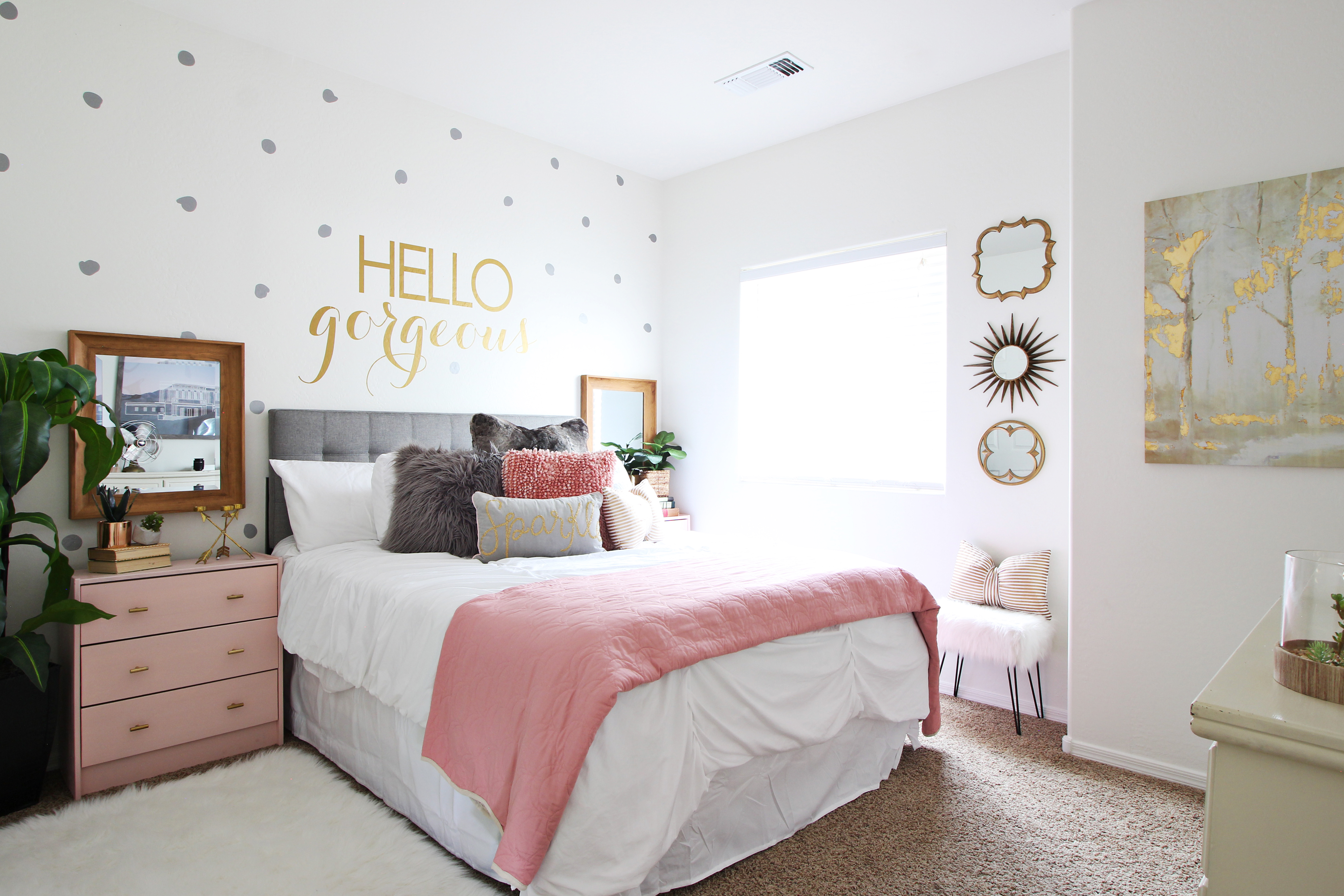Surprise Teen Girl S Bedroom Makeover Classy Clutter