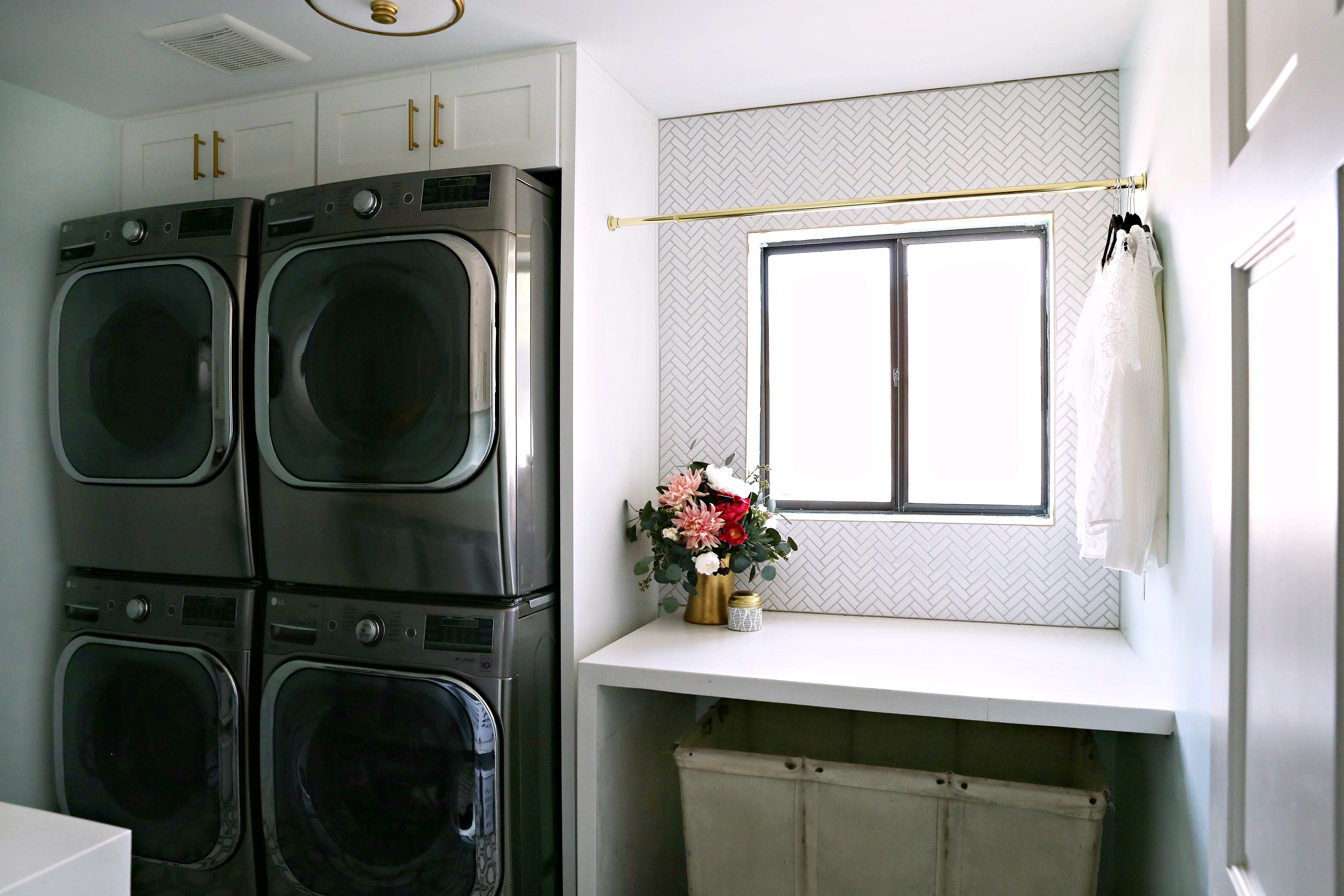 Modern Ranch Reno Laundry Room Part 4 The Backsplash Classy Clutter