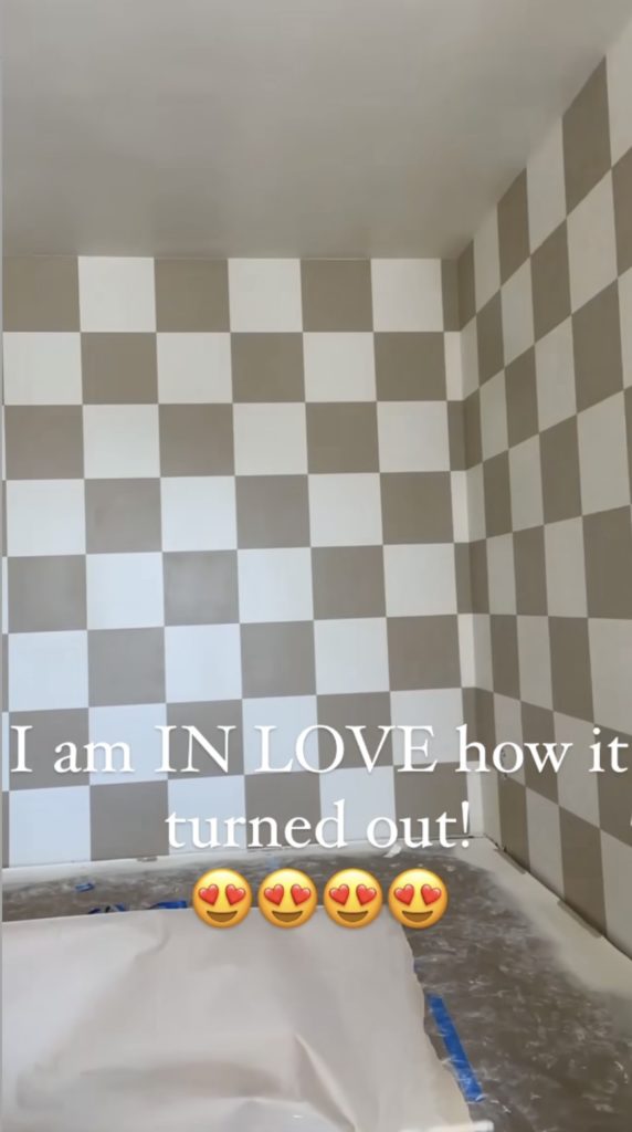 Finished DIY Checkered Wallpaper Room