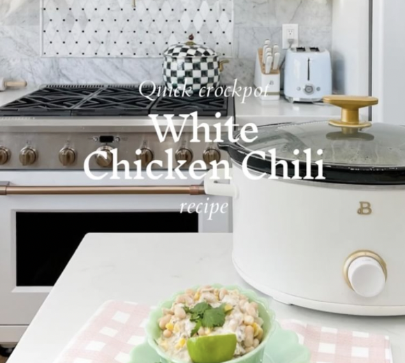Quick Crockpot White Chicken Chili | The Perfect Family Dinner For Fall